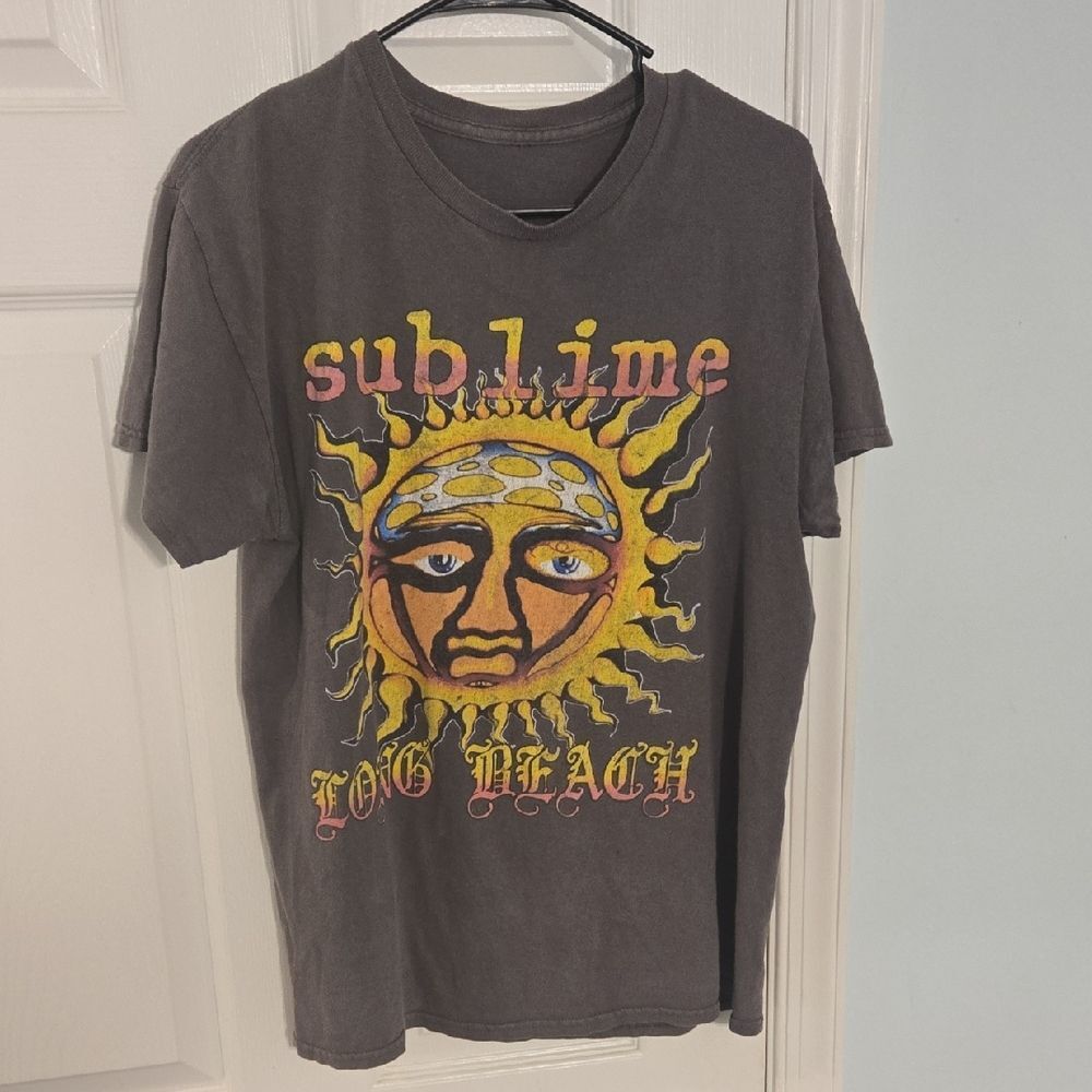 Gray Graphic Tee - Short Sleeve